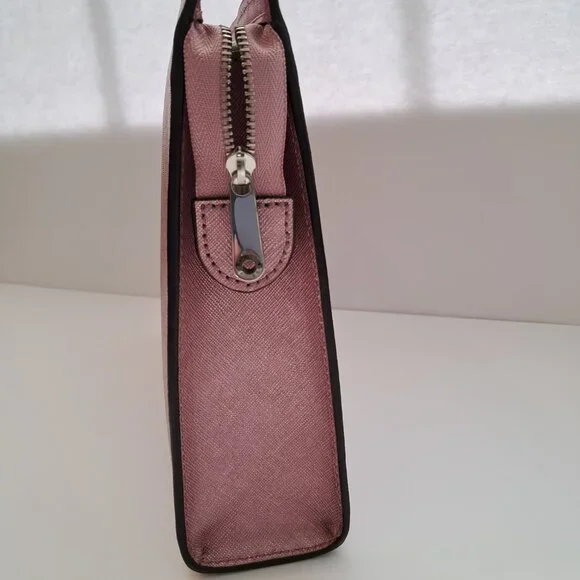 Henri Bendel West 57th Large Cosmetic Clutch Bag Pink NWT - Picture 5 of 11